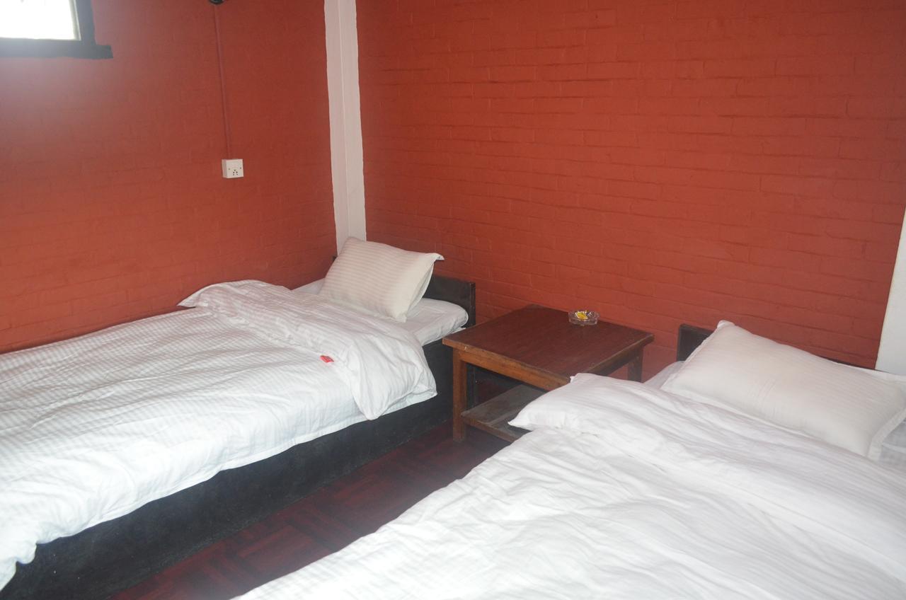 Hotel Holiday Inn Катманду Экстерьер фото