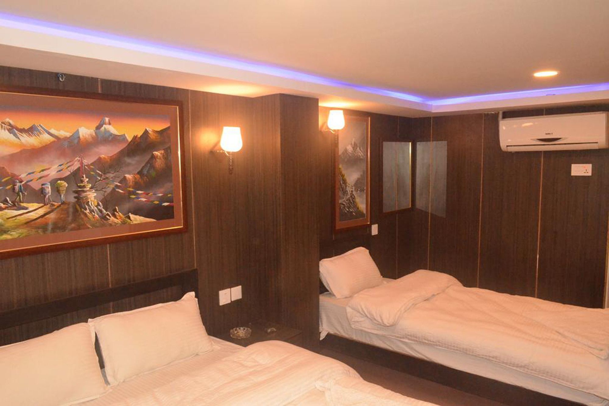 Hotel Holiday Inn Катманду Экстерьер фото