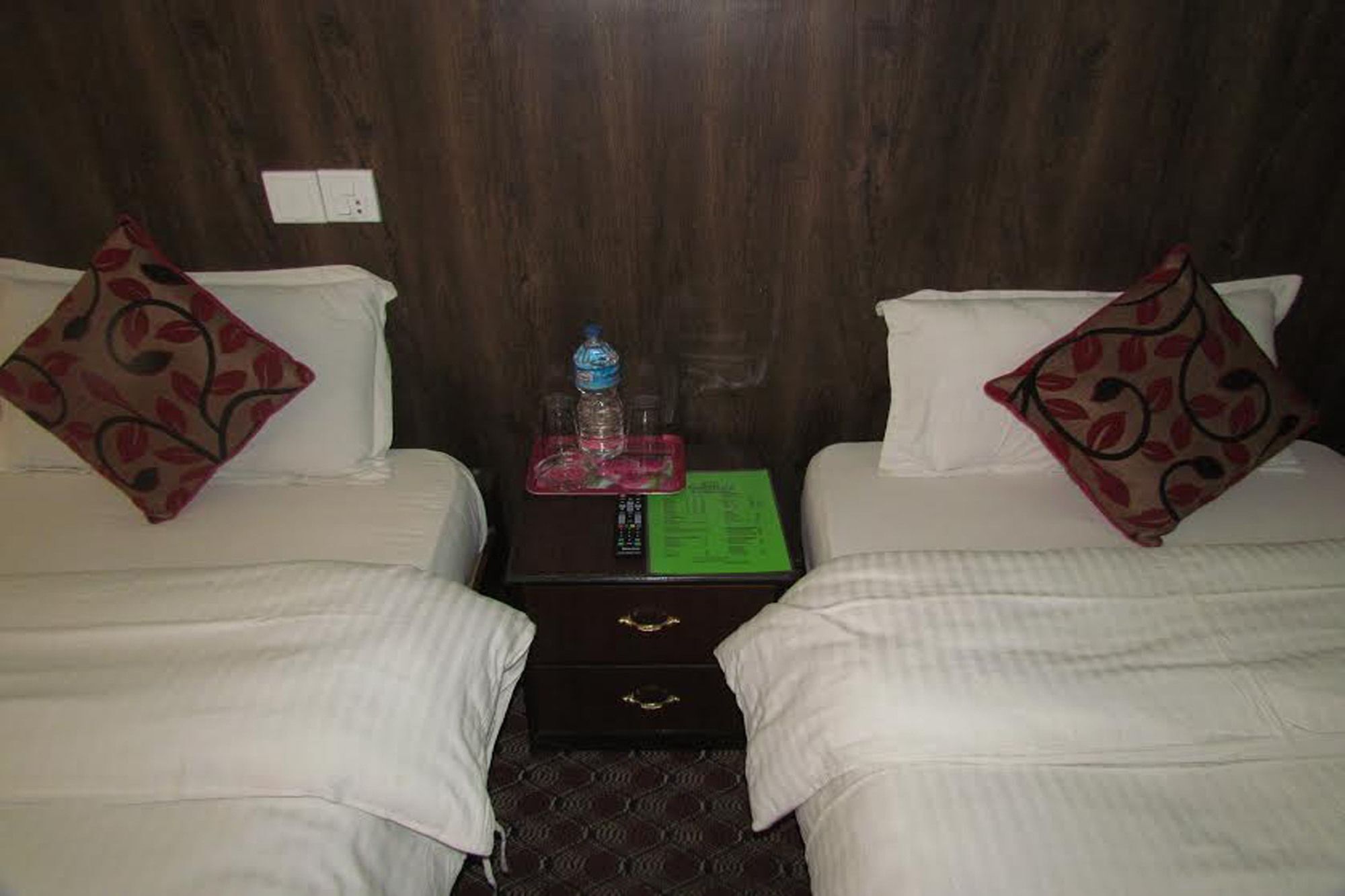 Hotel Holiday Inn Катманду Экстерьер фото